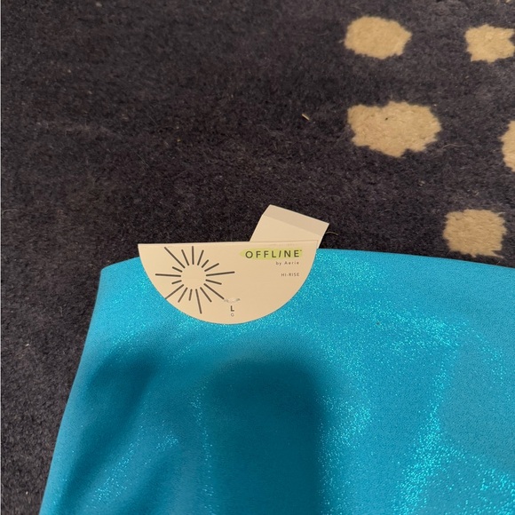 NWT Offline By Aerie Real Me Crop High Rise Yoga Pants Blue Shine - Size Large - Picture 5 of 5